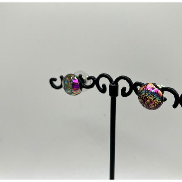 Iridescent Purple Peacock Round 3/8" Earrings! - Picture 4 of 7